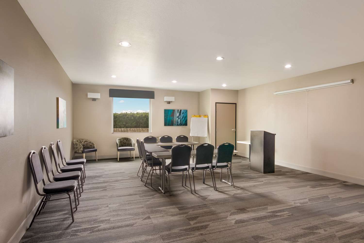 Best Western Plus Killeen/Fort Hood Hotel & Suites 17/27
