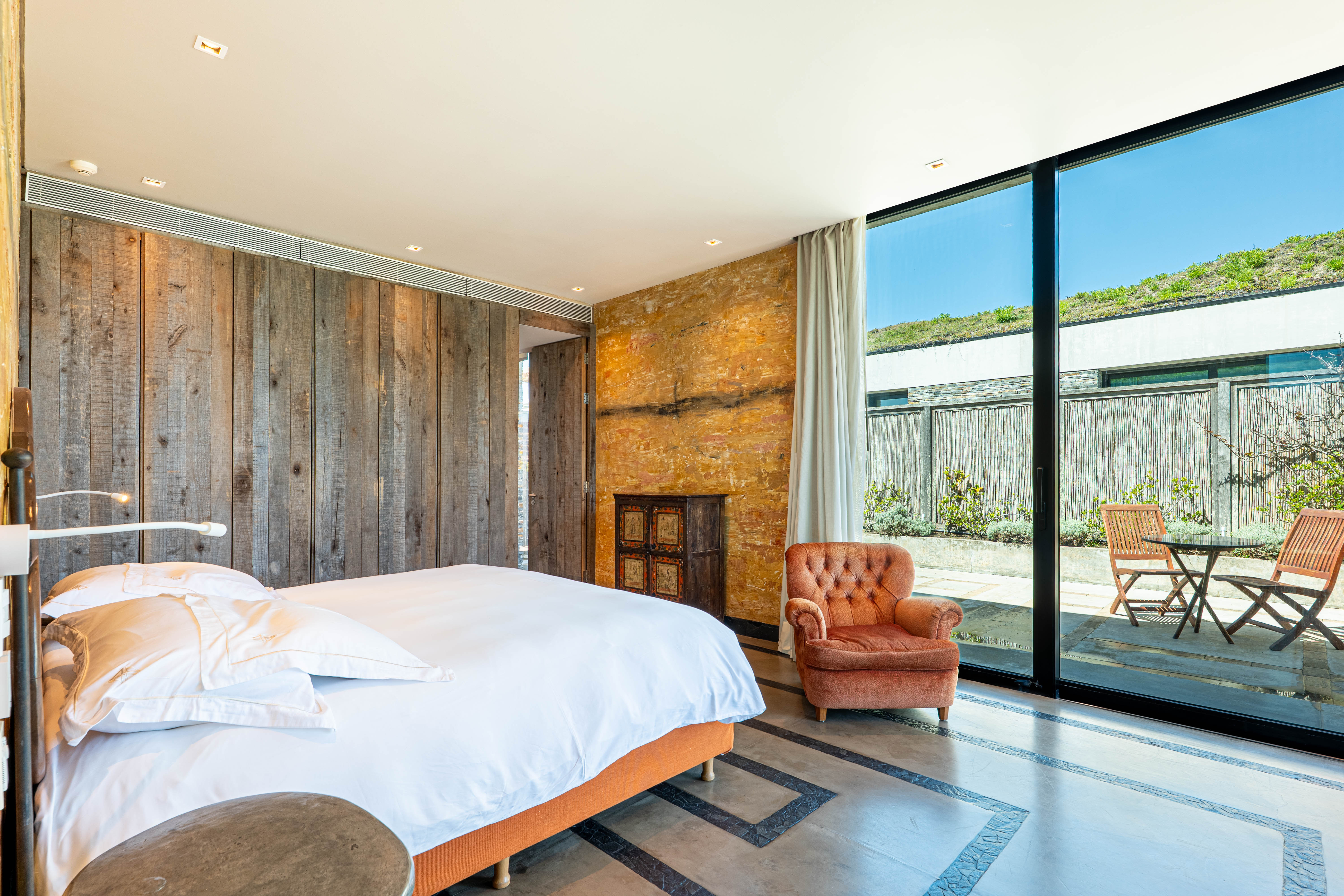Playa Vik Jose Ignacio 8/30
