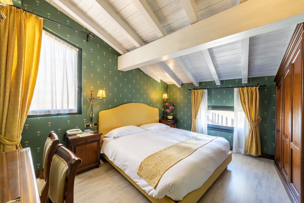 Hotel Du Lac 10/43