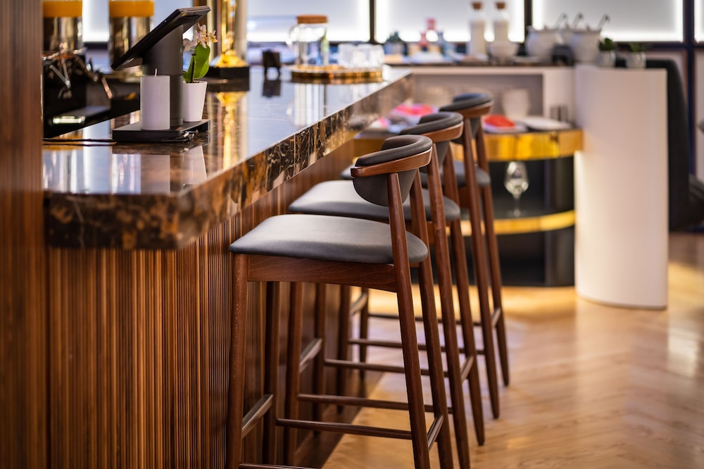 Metier Boutique Hotel 75/76