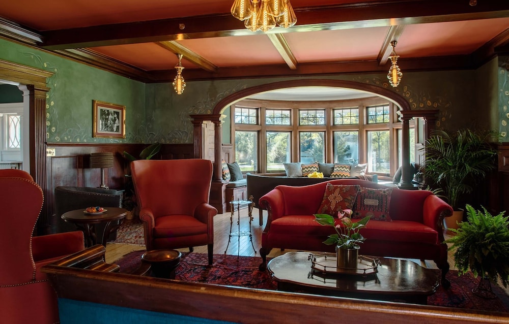 Hartness House Inn 31/50