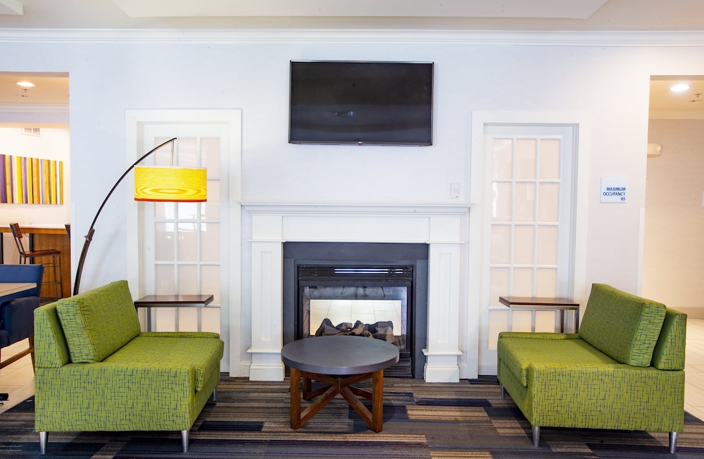 Holiday Inn Express Bethlehem Airport Allentown Area 54/80