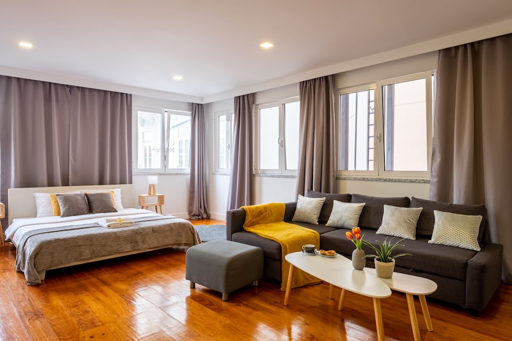 Hola Lisbon Suites 9/34