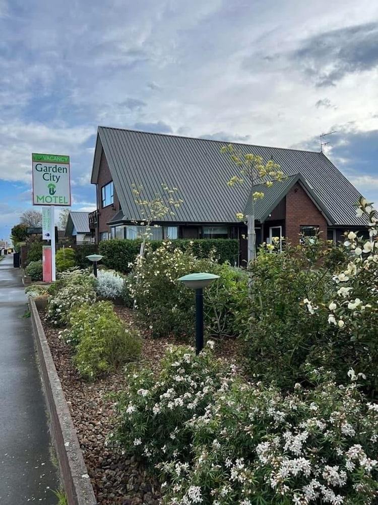 Garden City Motel 43/50