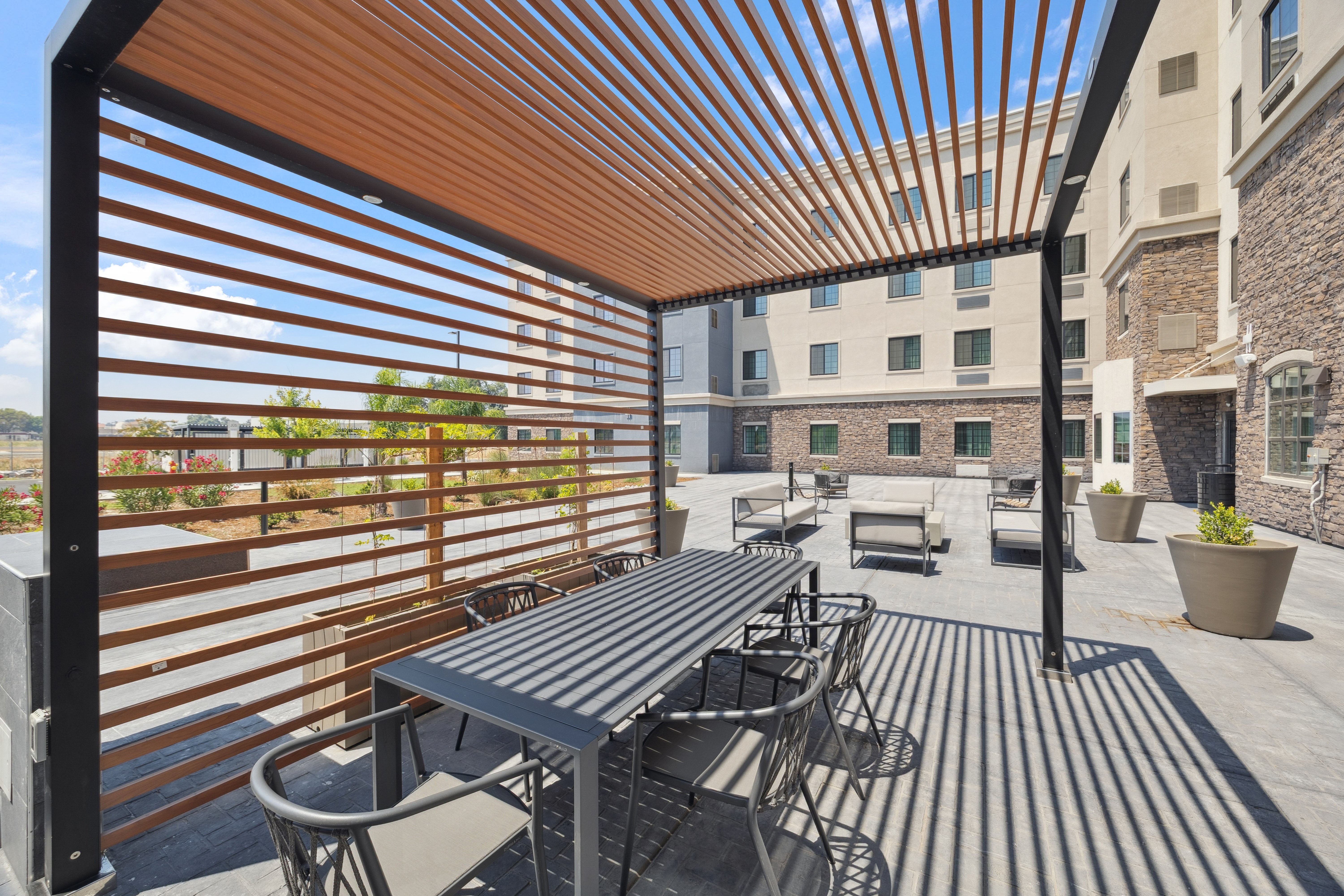 Staybridge Suites Sacramento - Woodland, an IHG Hotel 20/50