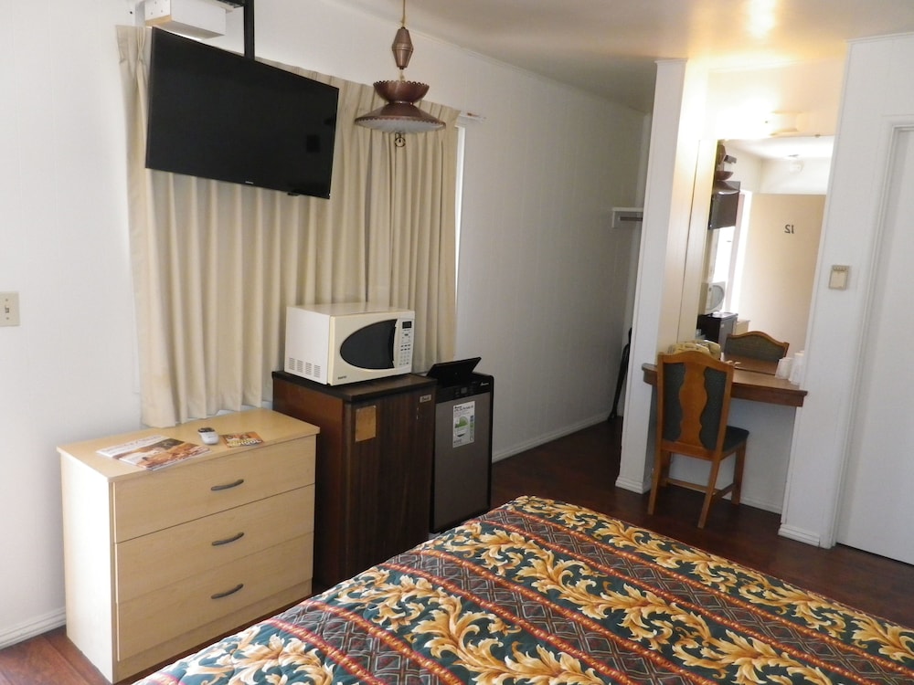 San Marcos Motel 6/20