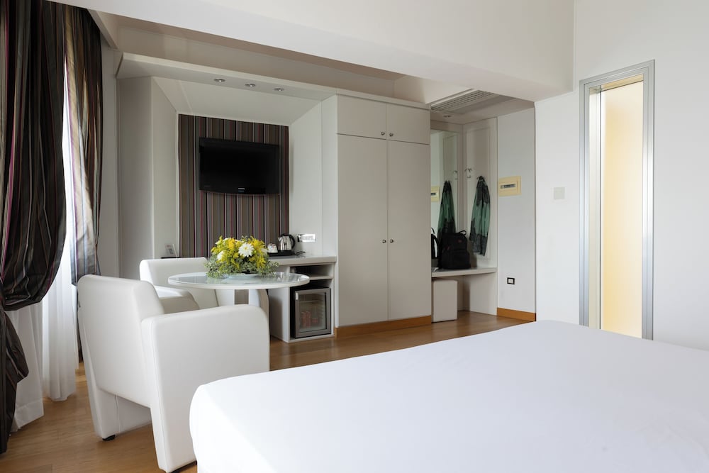 Hotel Royal Caserta 18/50