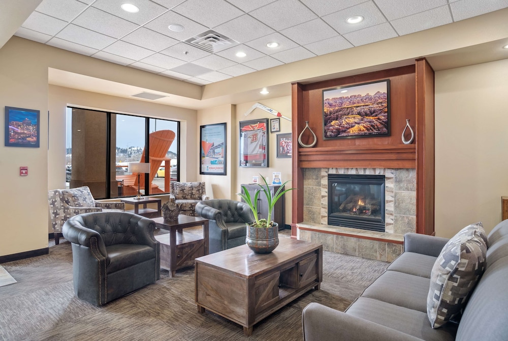 Elevation Inn & Suites, Trademark Collection by Wyndham 20/27