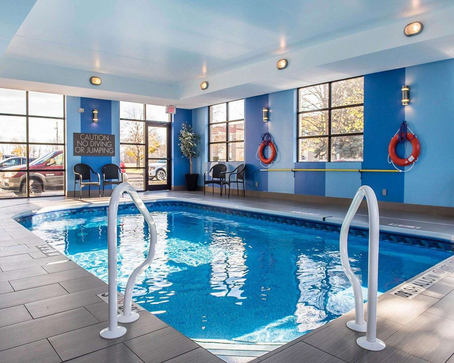 Comfort Inn Brockville, ON 4/15