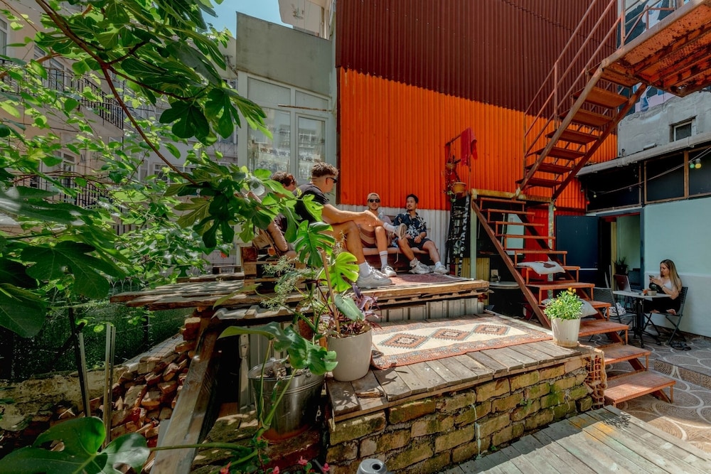 Yolohostel 42/46