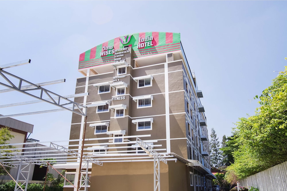 Wises Hotel 1/22