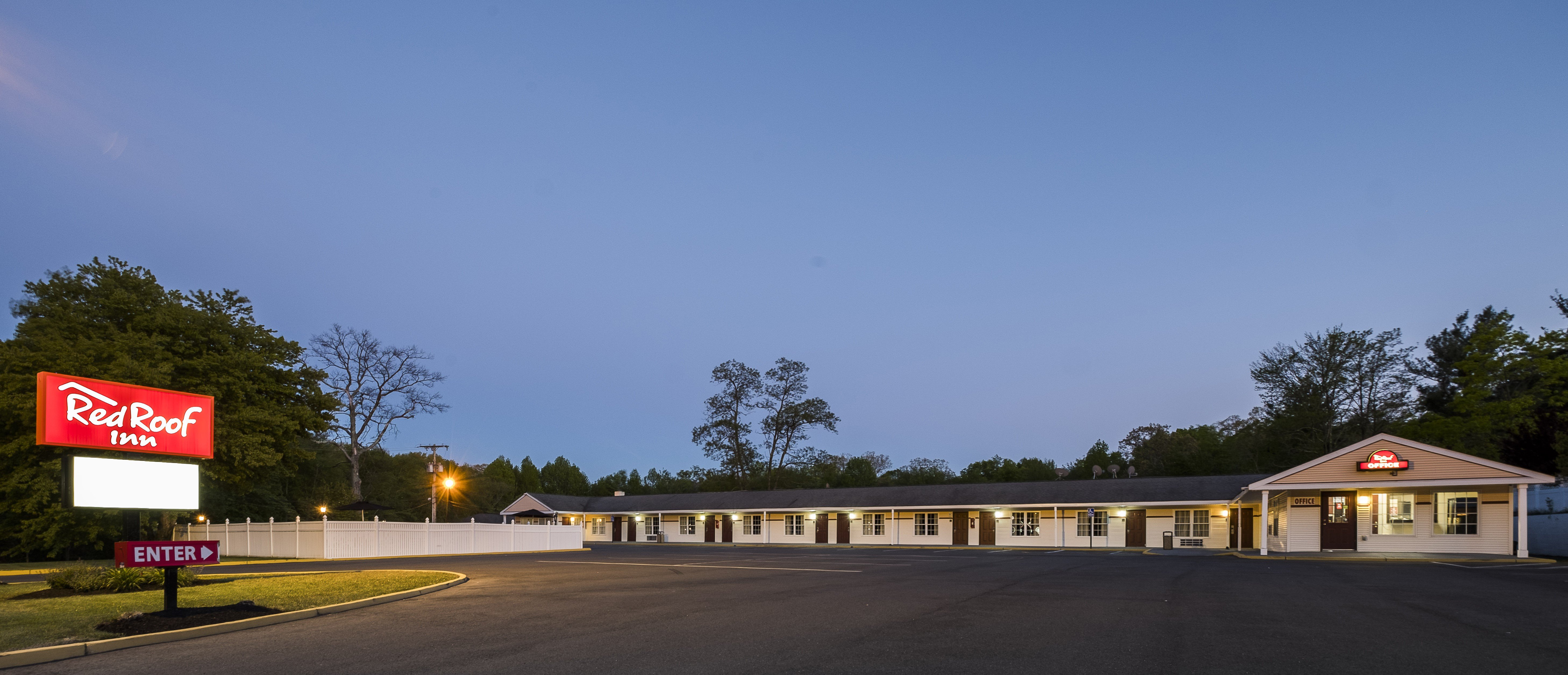 Red Roof Inn Neptune 30/34