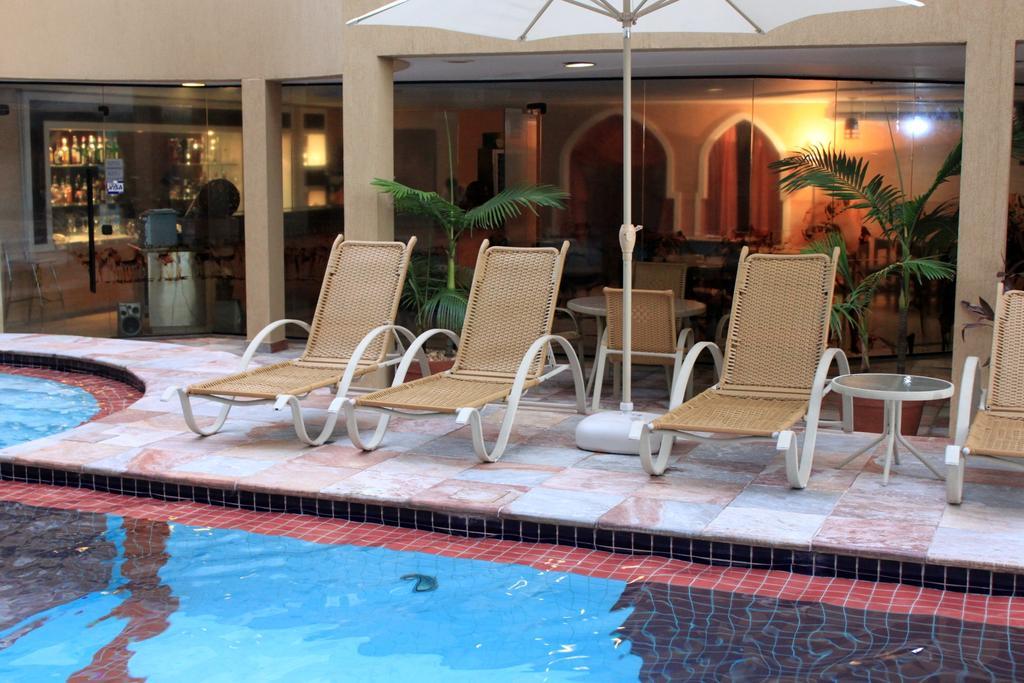 swimming pool spa