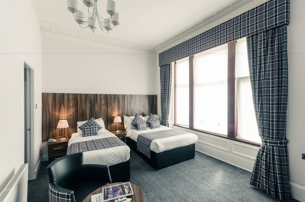 Classic, Twin Beds