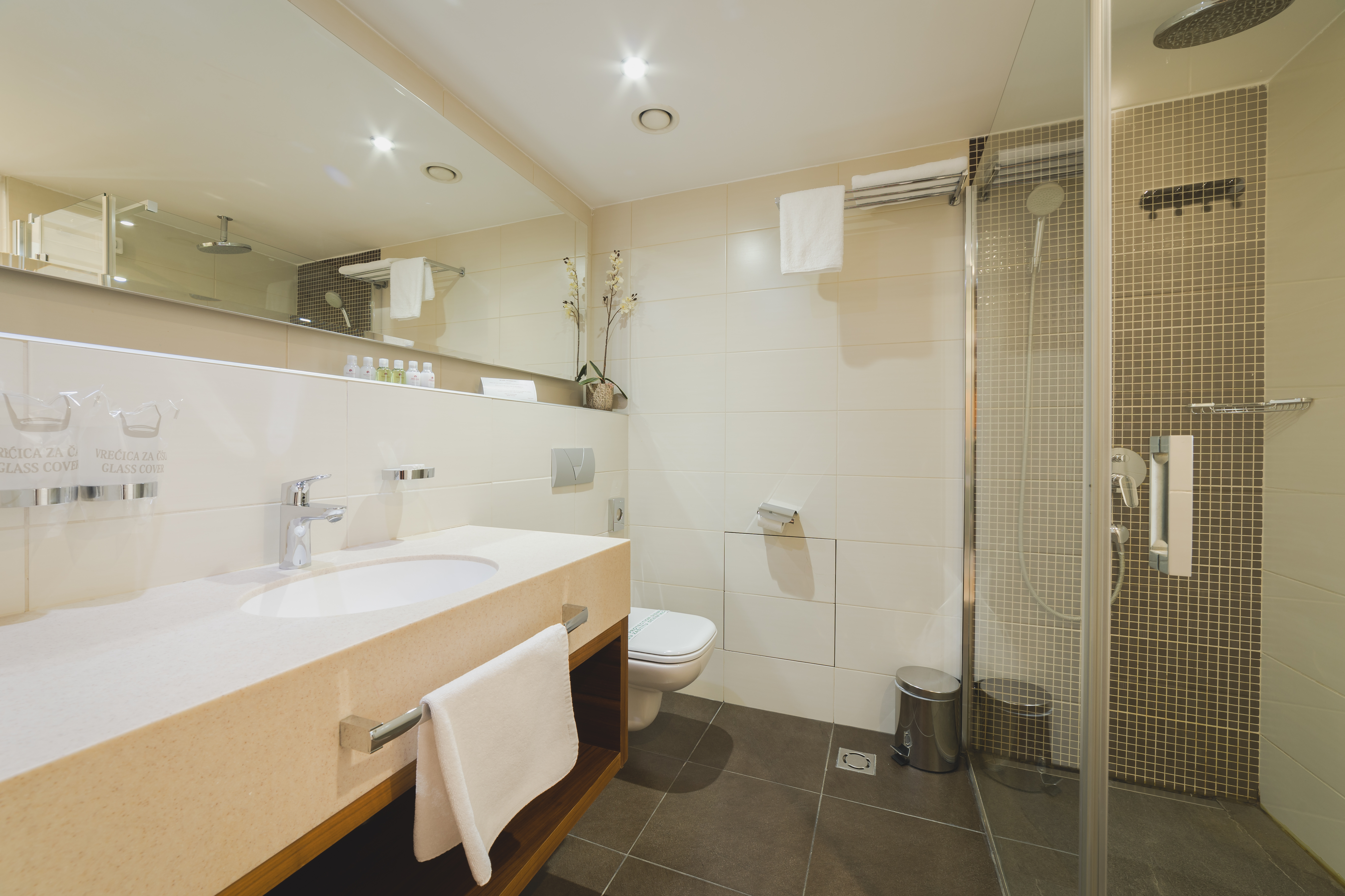 Aurel Hotel 55/55