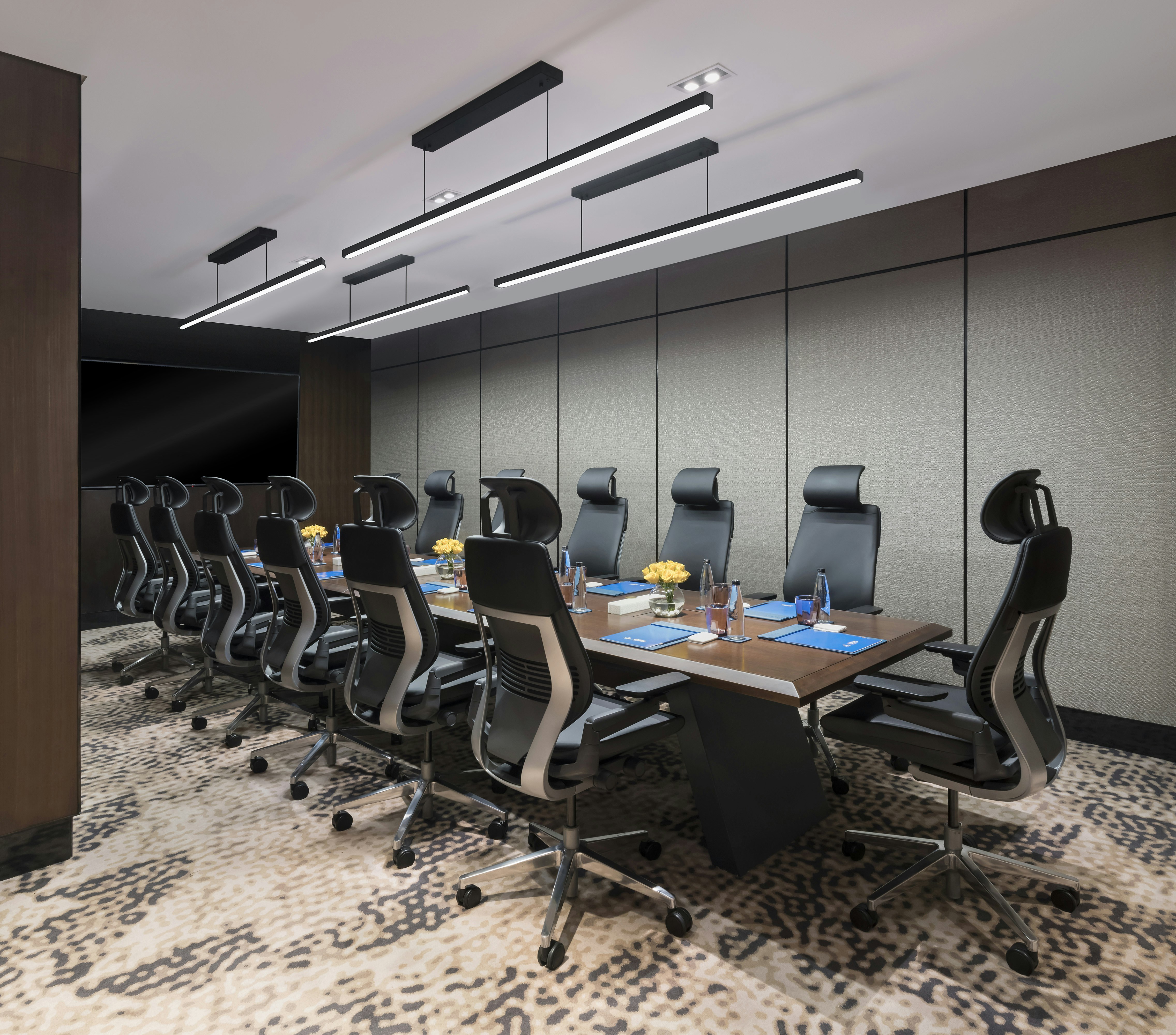 Hilton Bengaluru Embassy Manyata Business Park 41/47