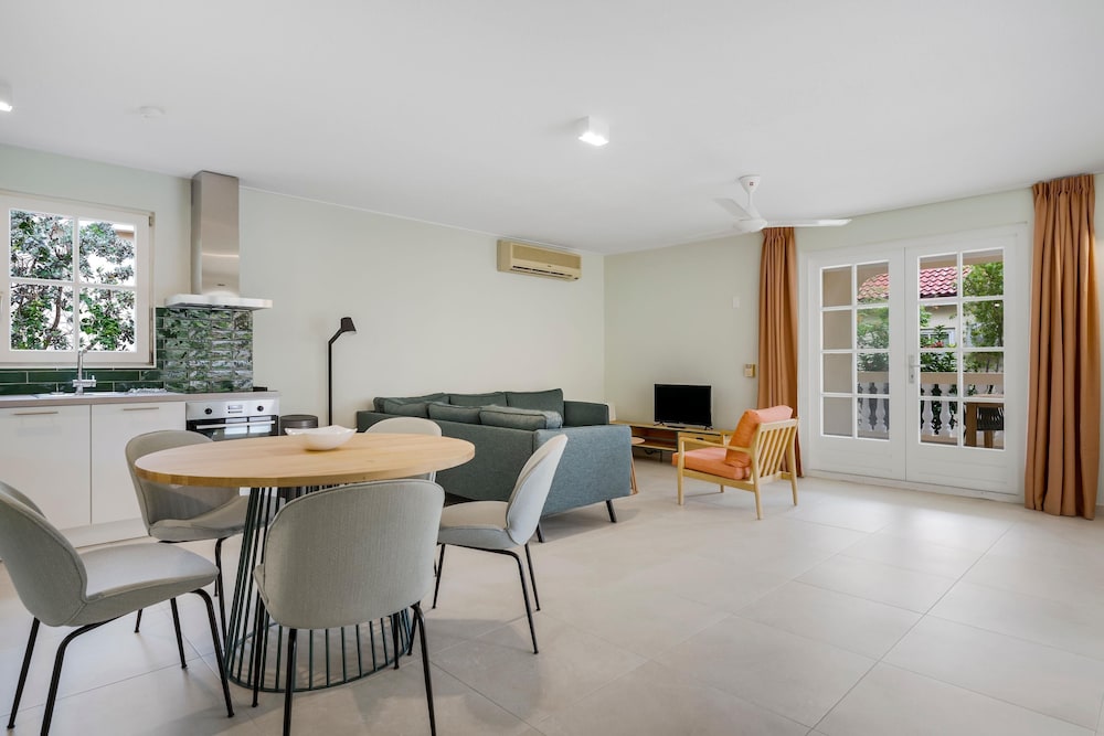 Sonesta Hotels & Resorts Livingstone Curacao 59/70