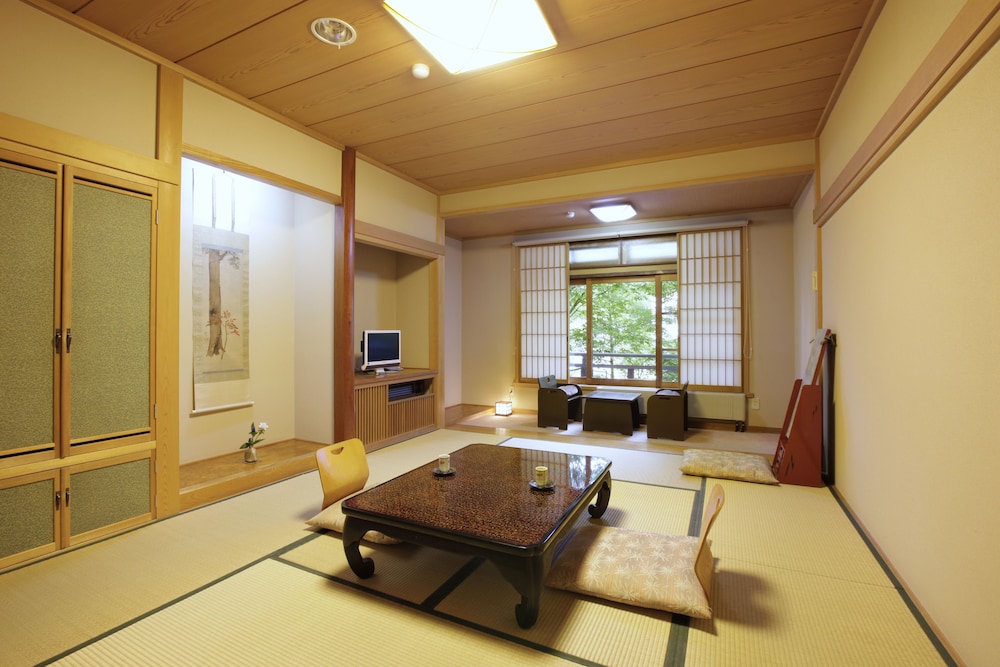 Kusatsu Hotel 37/61