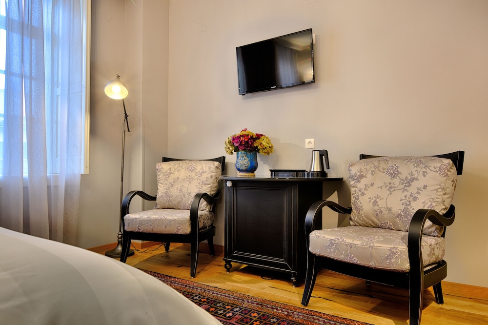 Hotel Antique 33/50