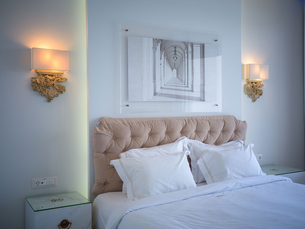 Royal Marmin Bay Boutique and Art Hotel 11/50