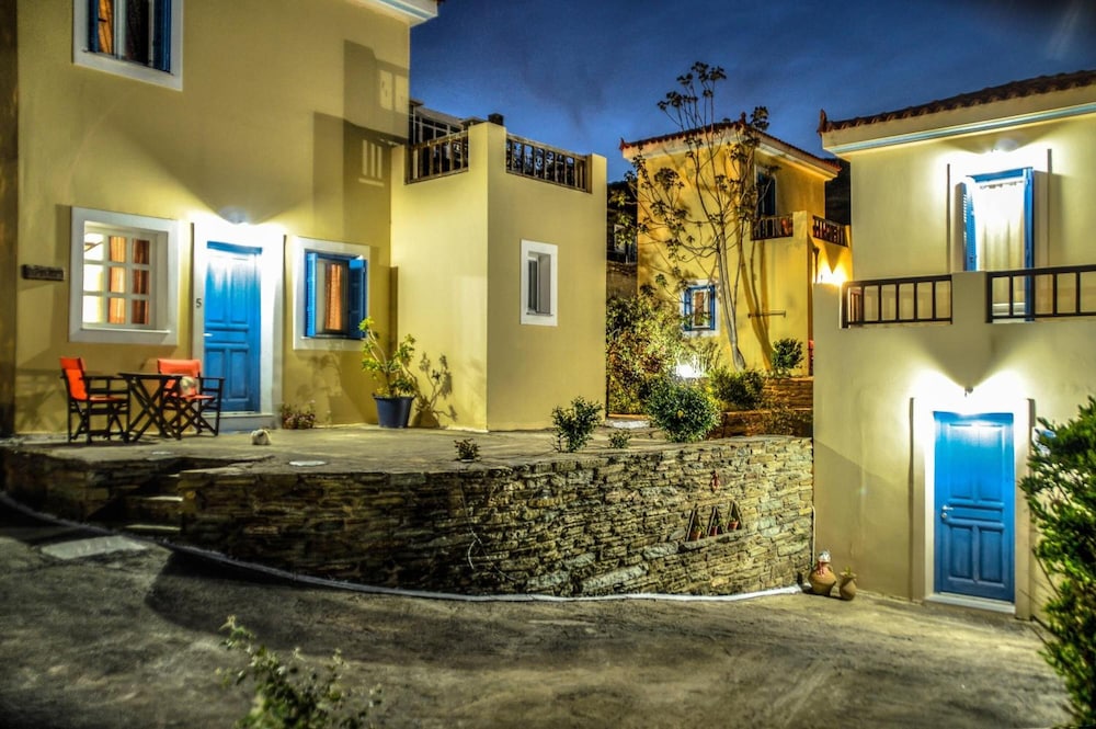 Mainades Maisonettes And Studios 3/23