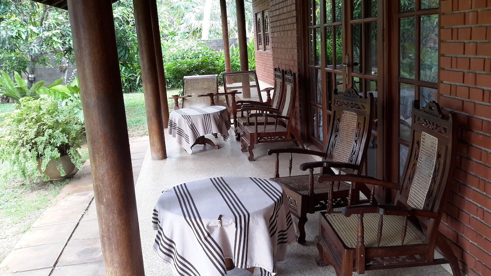 Arangala Bungalow 9/29