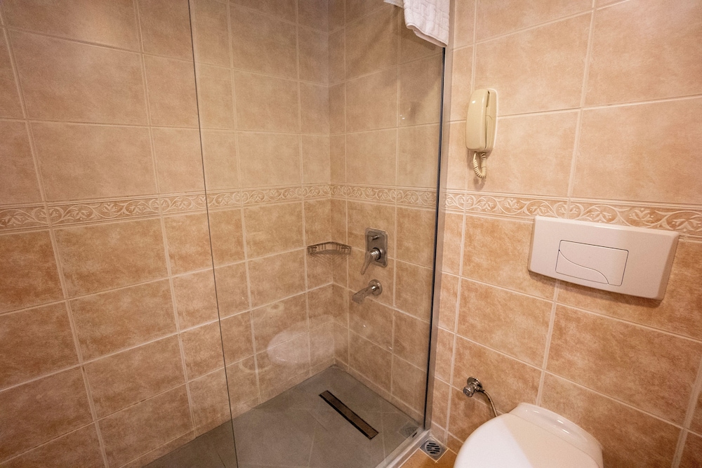 Presa Di Finica Hotel and Suites 49/50