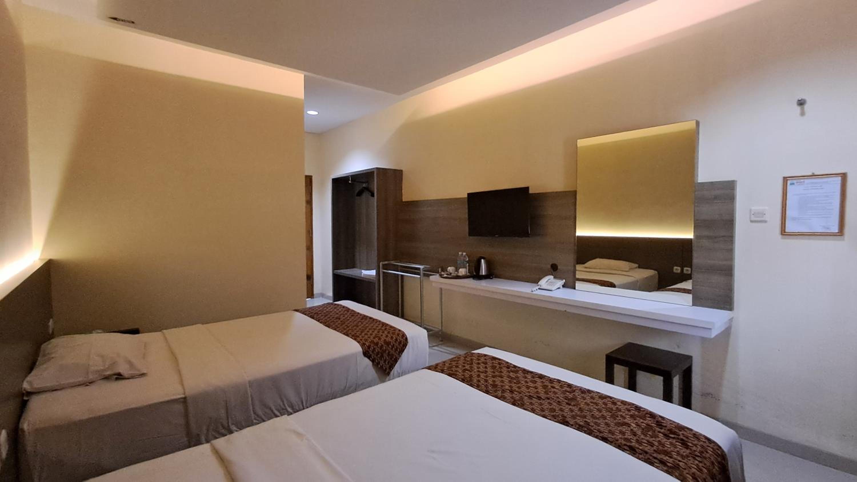 Room, Double Bed, Mountain View