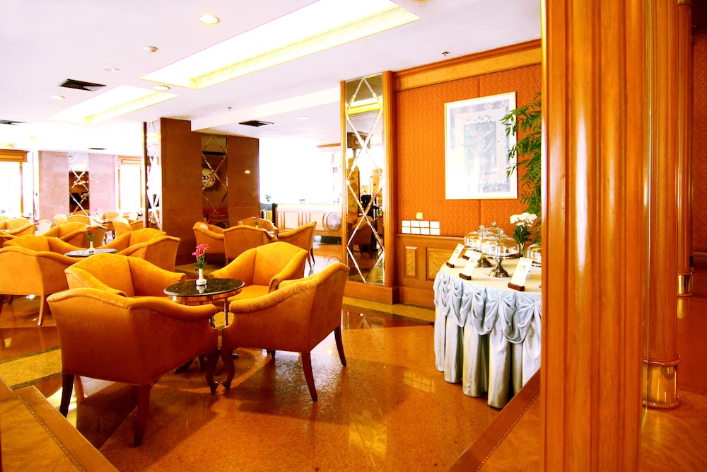 Grand Tower Inn Rama VI 67/70