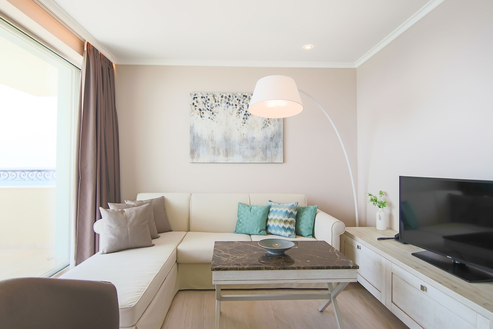 King Maron Beach Hotel & Spa 26/50