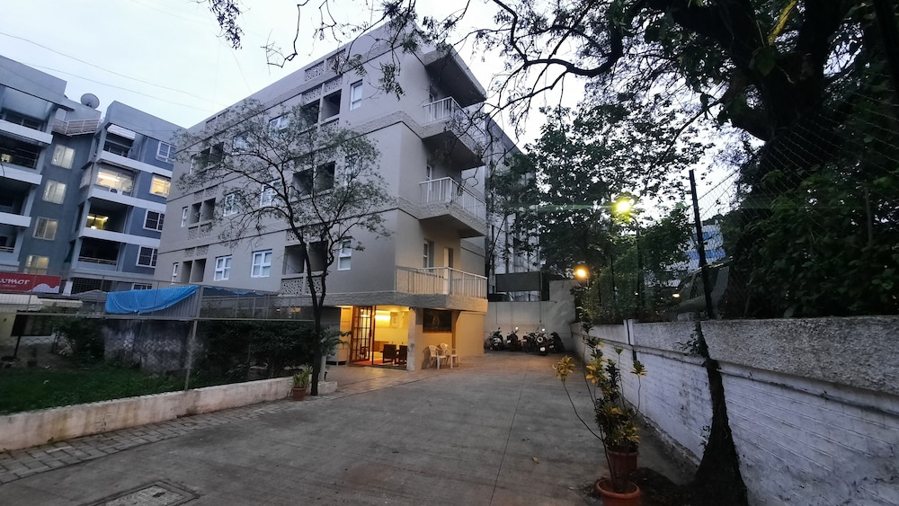 Hotel Bhooshan 9/30