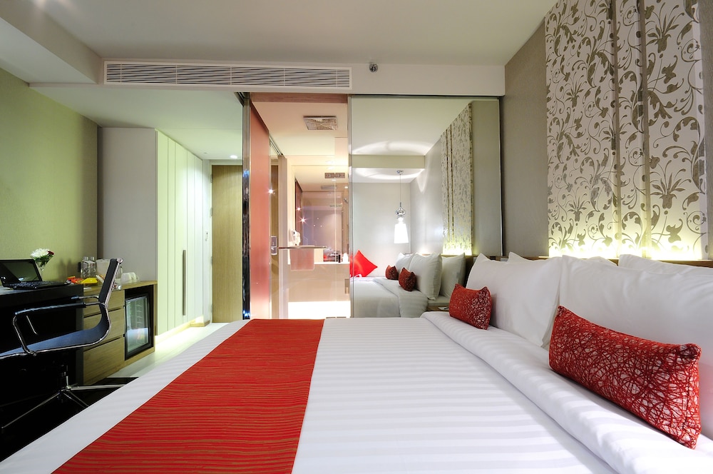 Hotel Citrus Sukhumvit 13 by Compass Hospitality 20/70