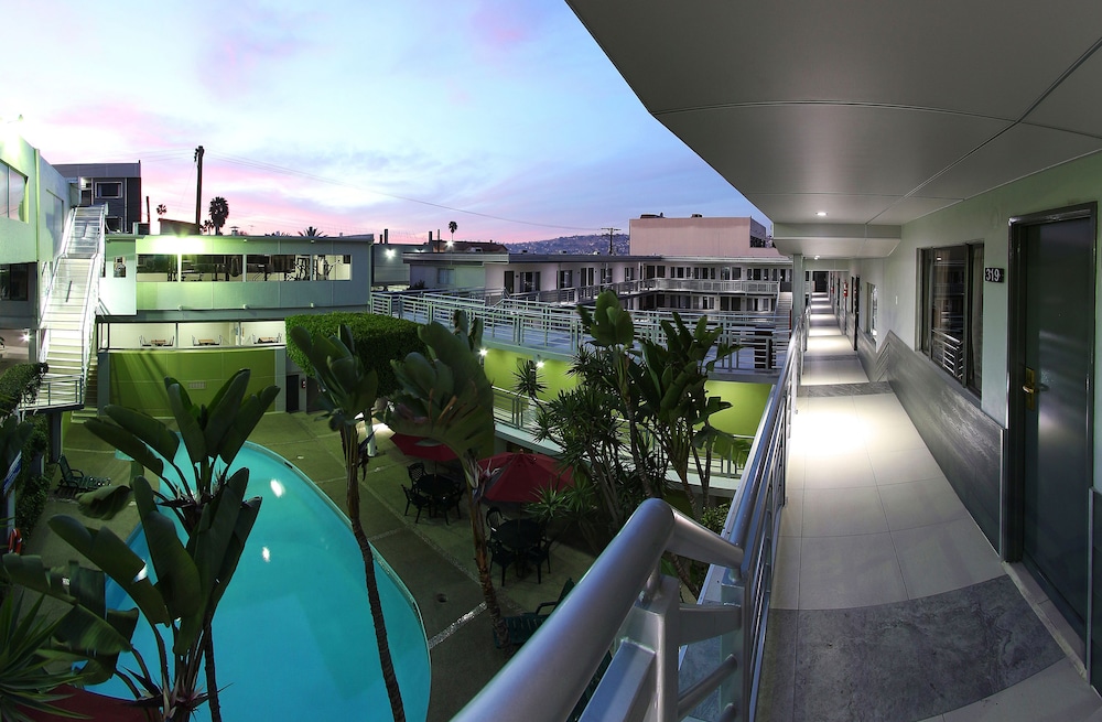 Baja Inn Hoteles La Mesa 55/75