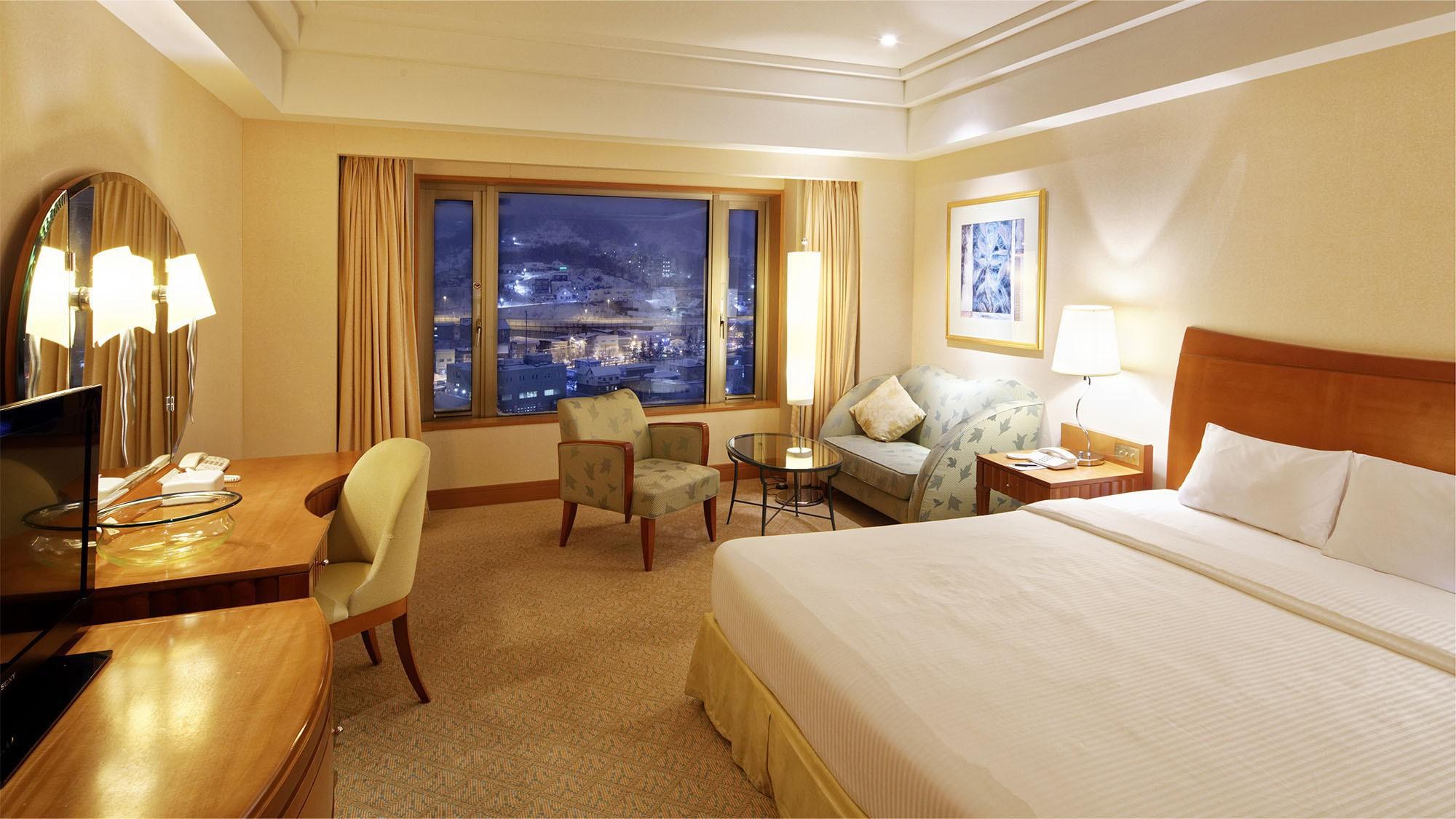 Superior, Double Bed, Mountain Side