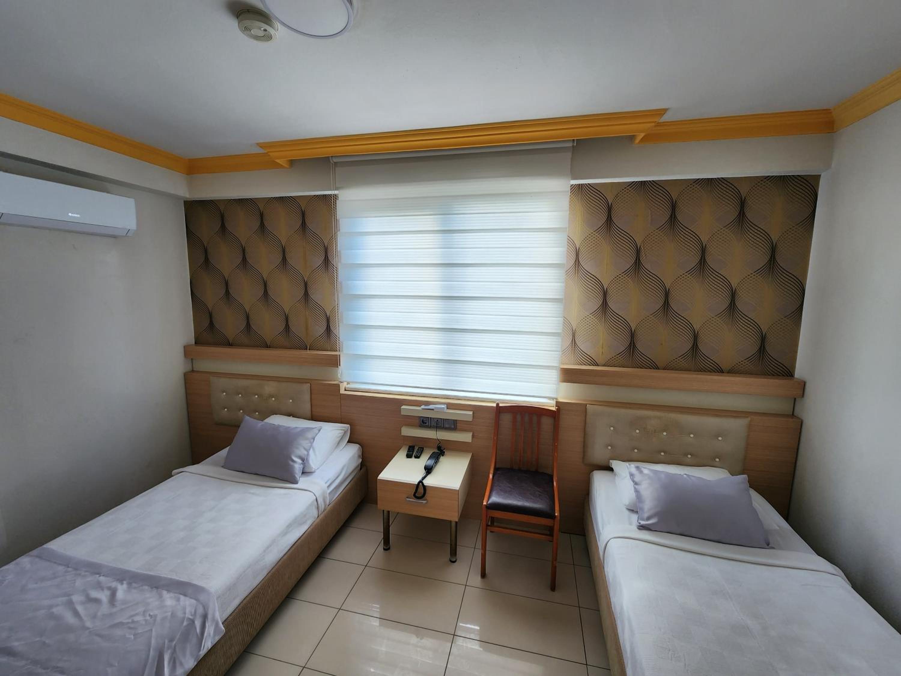 Room, Double Bed