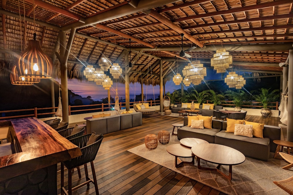 Hotel Casa Bocana 37/50