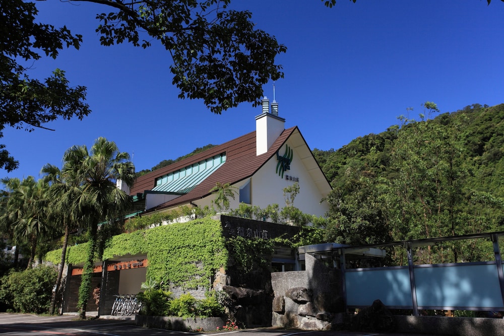 Spring Spa Hotel 40/48