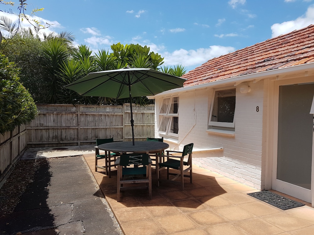 Aarangi Motel 5/55