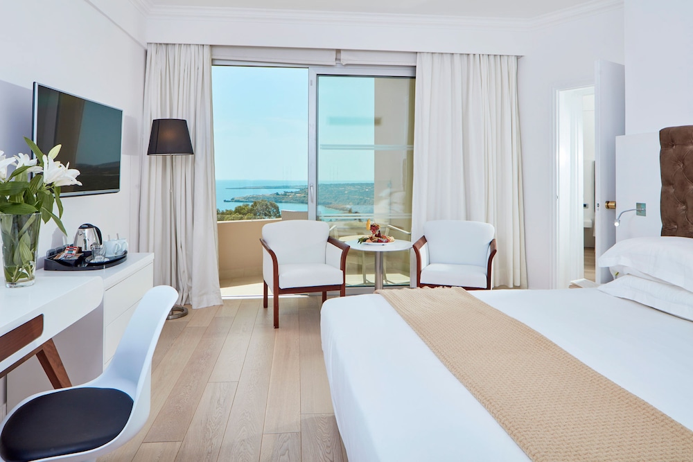 Grecian Park Hotel 17/75