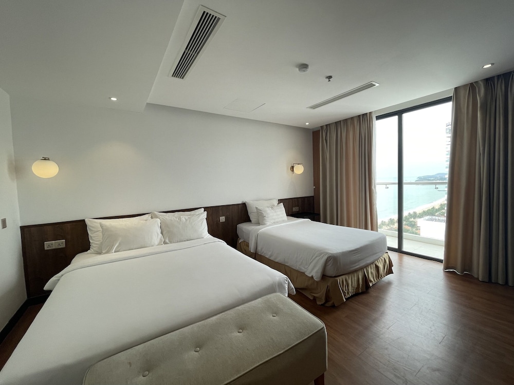 Majestic Premium Hotel 28/70