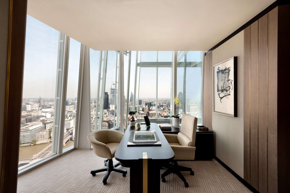 Shangri-La The Shard London 64/69
