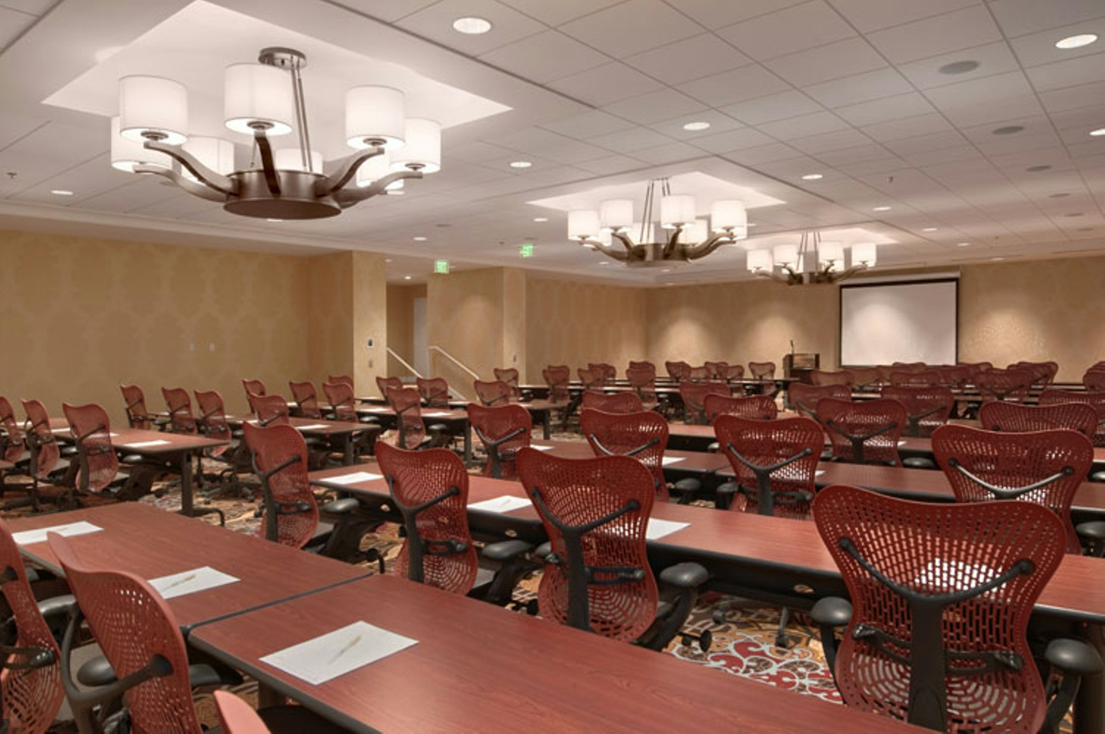 DoubleTree Suites by Hilton Detroit Downtown - Fort Shelby 53/59