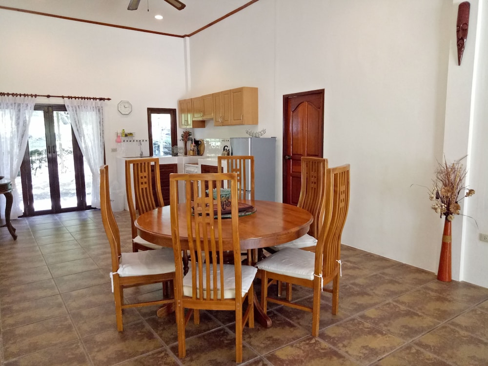 Woodlawn Villas Resort 53/66
