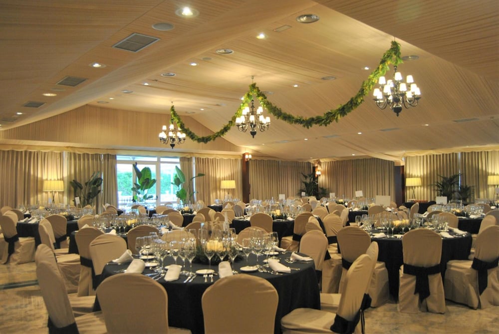 Hotel Santiago Leon 48/50