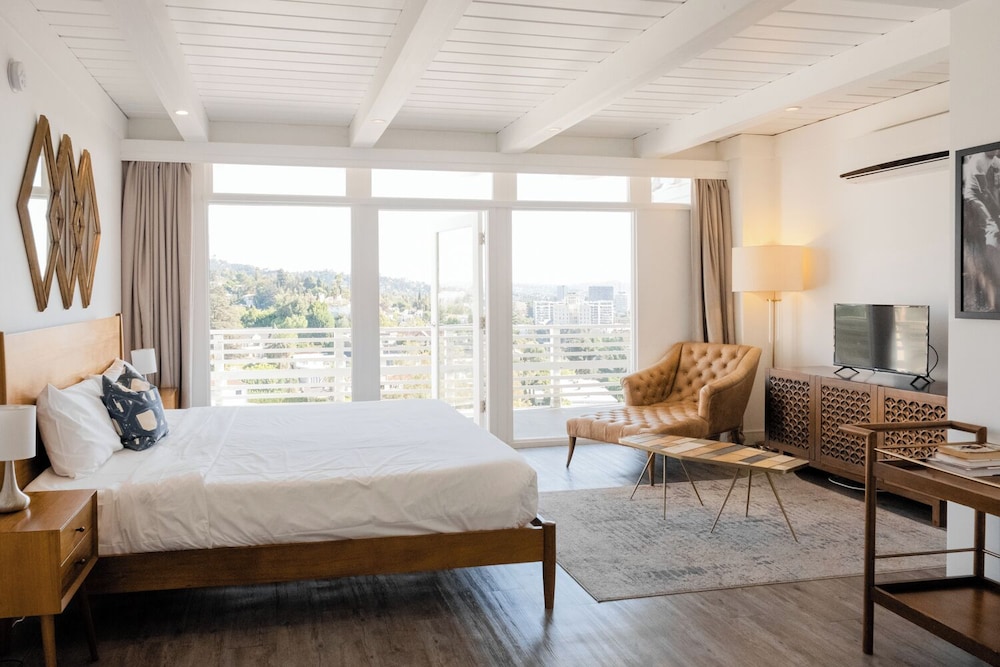 Hollywood Hills Hotel 18/55