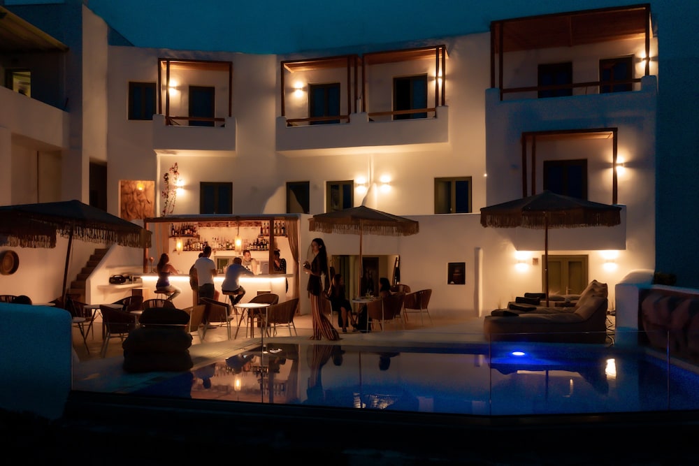 Bohemian Luxury Boutique Hotel - Adults Only