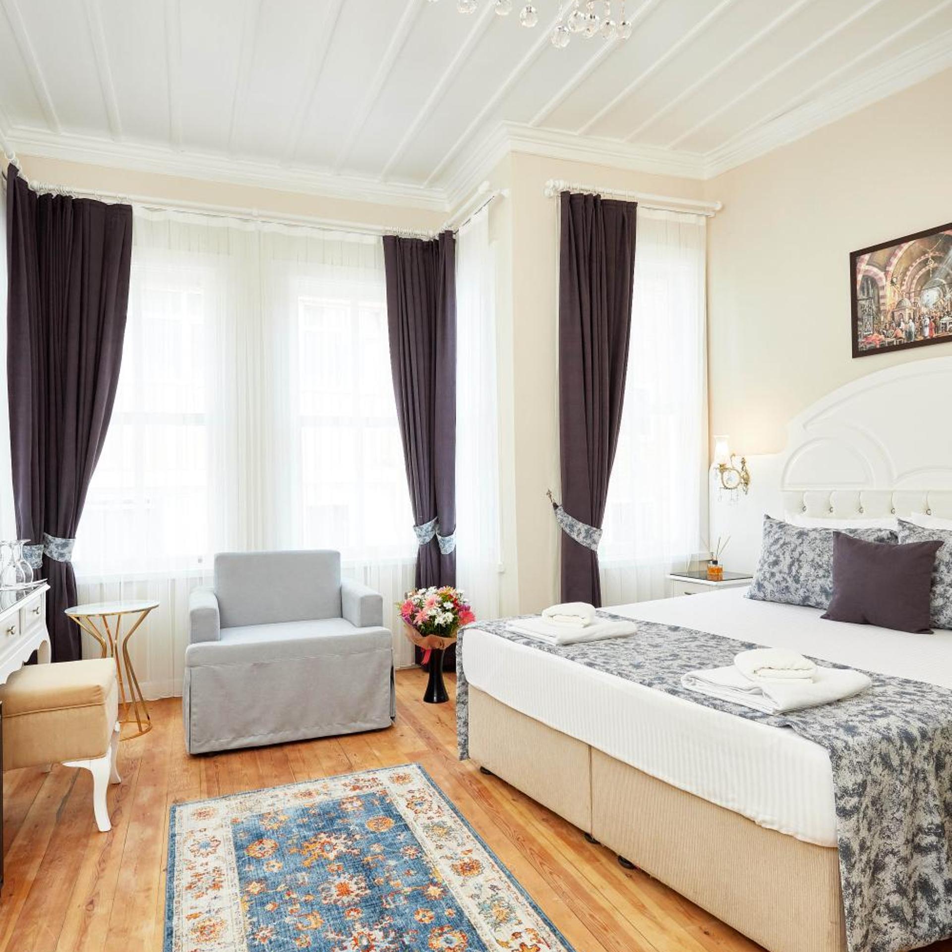 Room, Triple