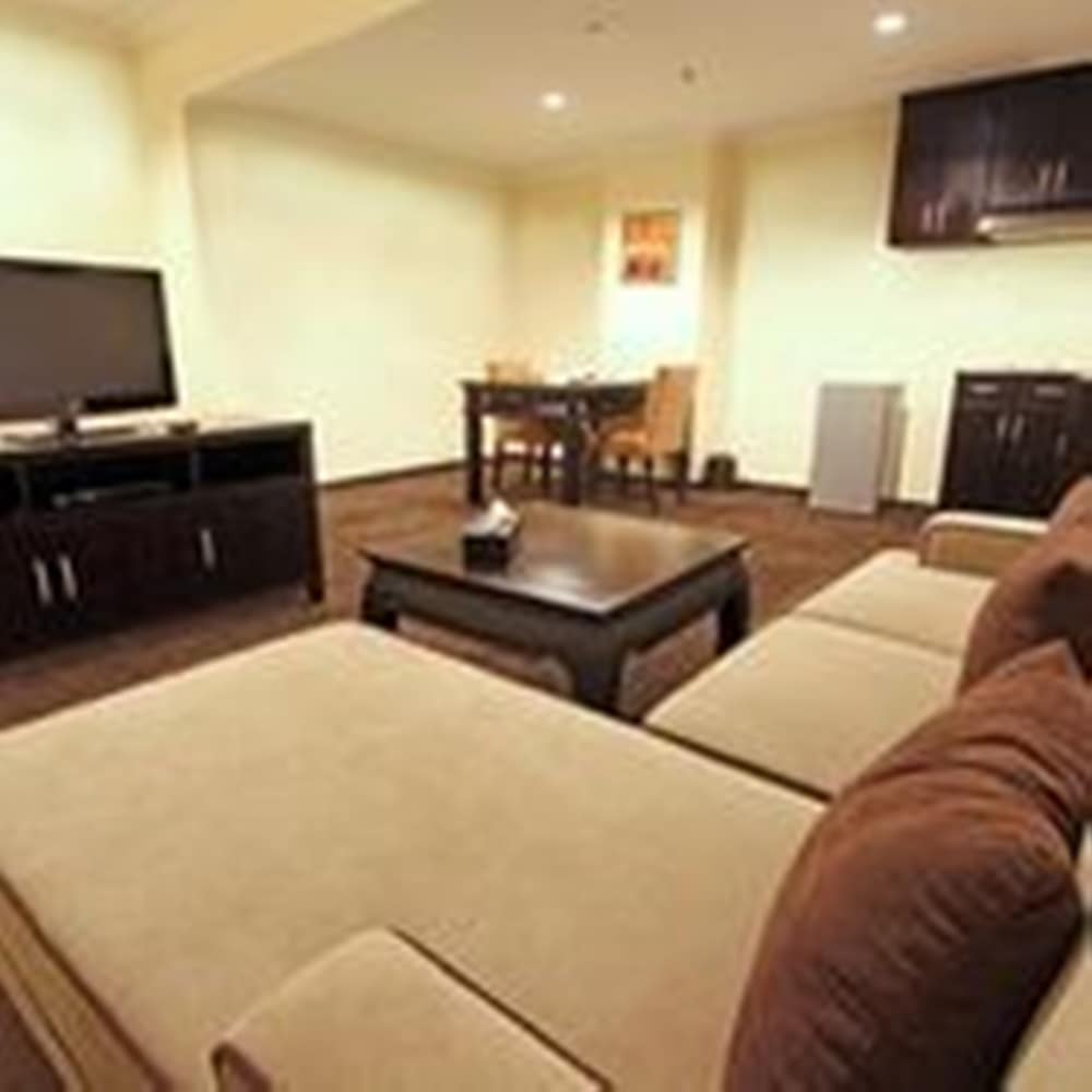 Harmoni One Convention Hotel and Service Apartments 44/65