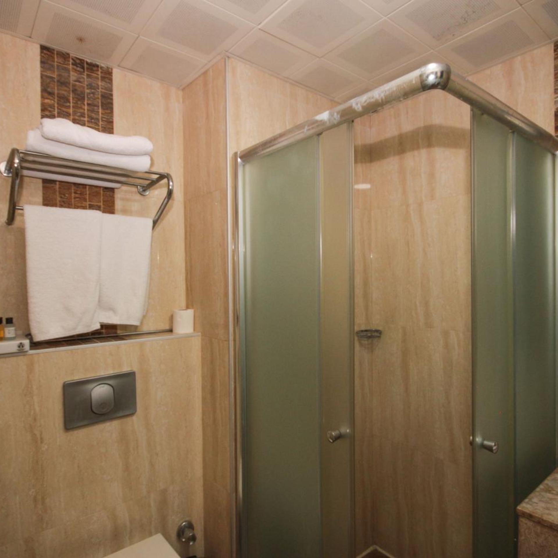 mostar hotel prestige 25/50