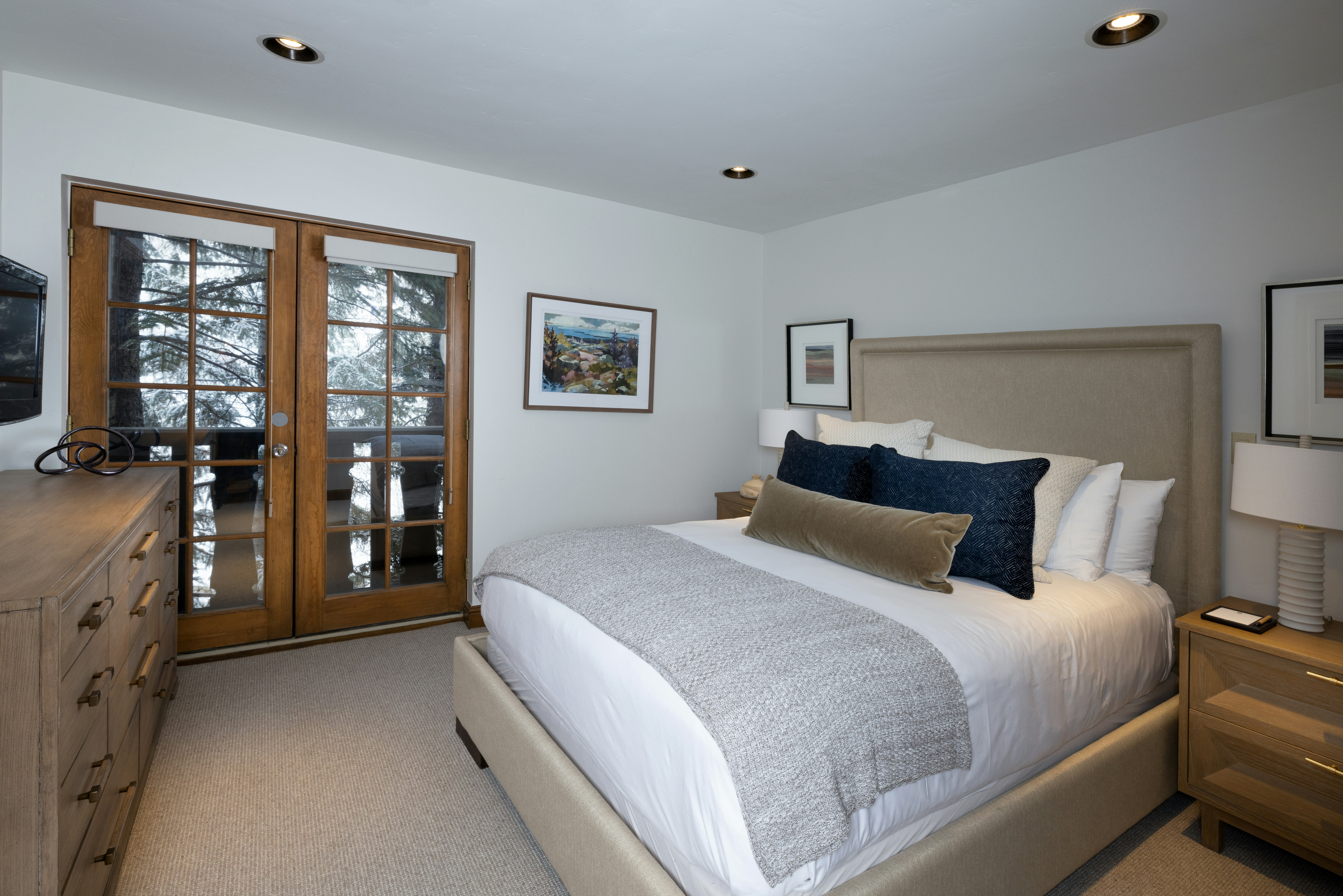 Gravity Haus Vail 10/50